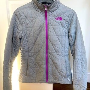 Women’s size small. Gray and purple North face thermoball jacket. Lightly used.